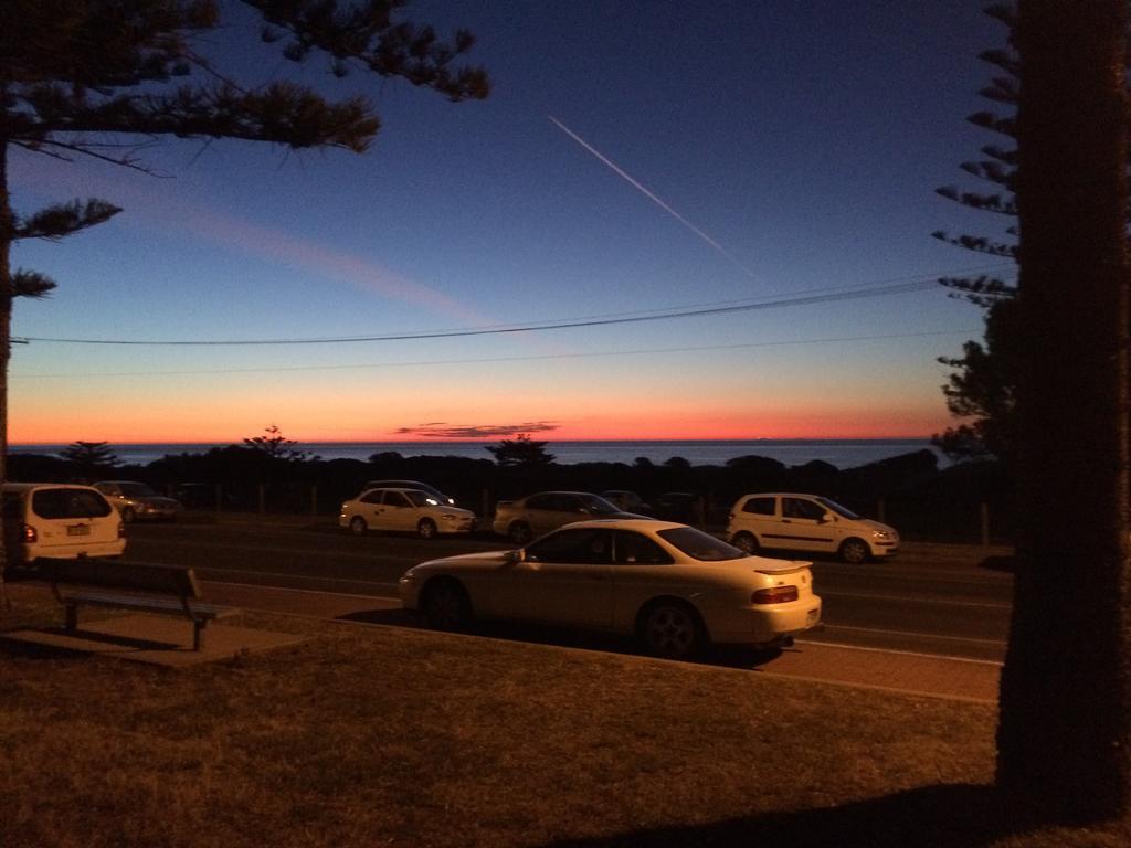 Adelaide - Semaphore Beach Front Екстер'єр фото
