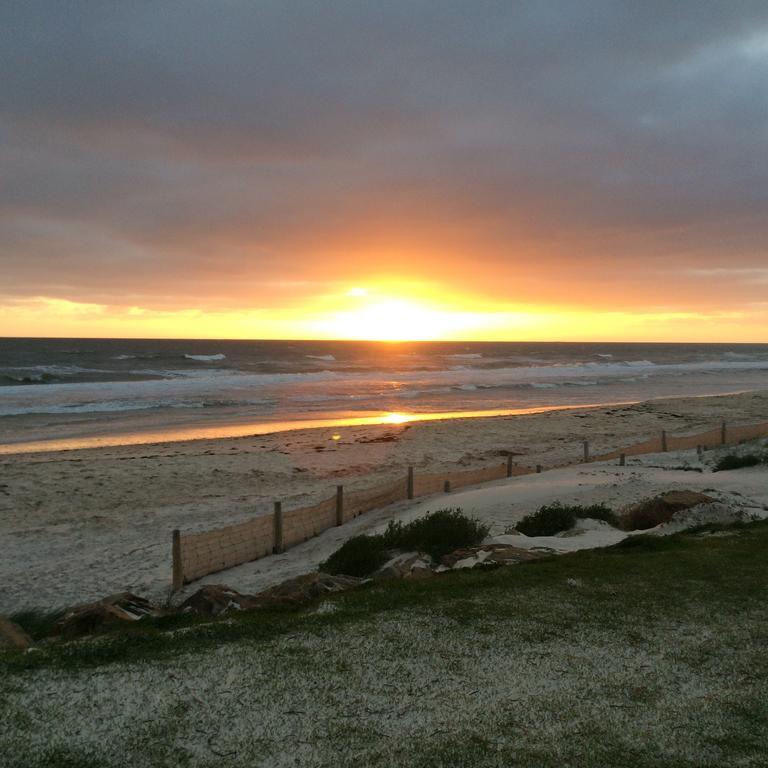 Adelaide - Semaphore Beach Front Екстер'єр фото